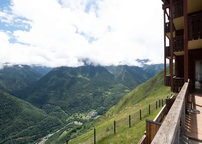 Appartement 7 Pers, Pieds De Pistes, Piscine, Balcon - Fr-1-296-345 *